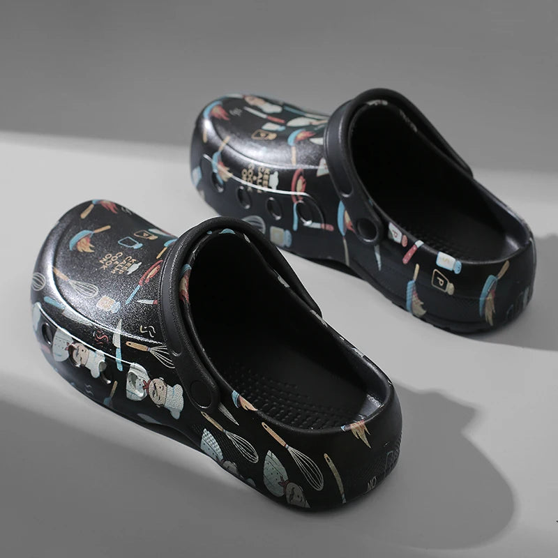 Chef Clogs with Cartoon Print Non-Slip Kitchen Work Shoes for Restaurant Staff Waterproof Oil Resistant